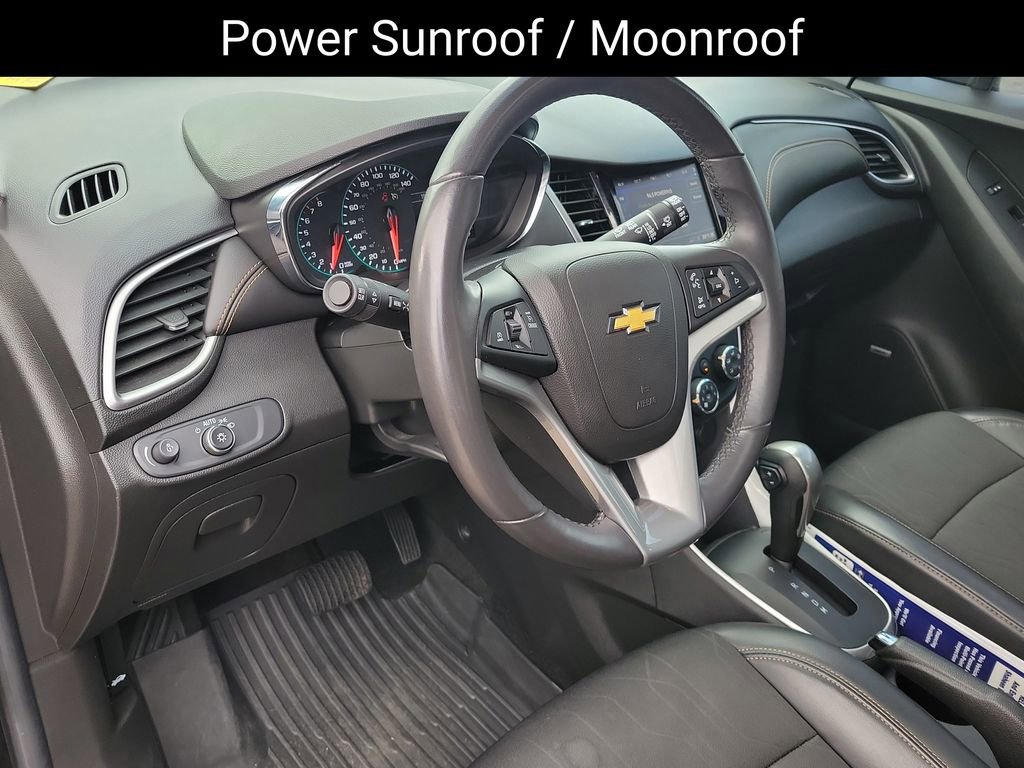 Certified 2020 Chevrolet Trax LT w/ Sun & Sound Package image 8