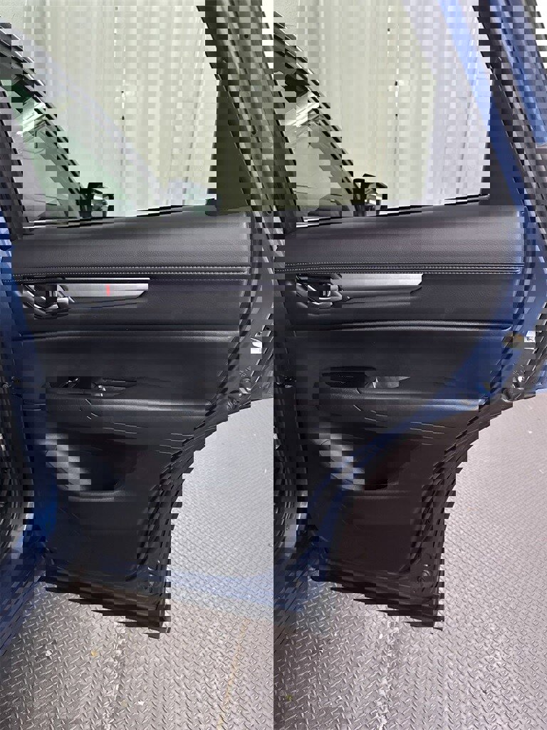 Used 2020 MAZDA CX-5 Touring image 28