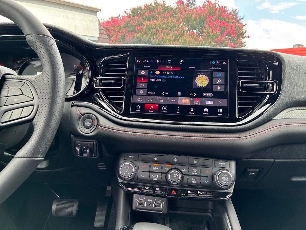 New 2025 Dodge Durango R/T w/ Trailer Tow Group IV image 17