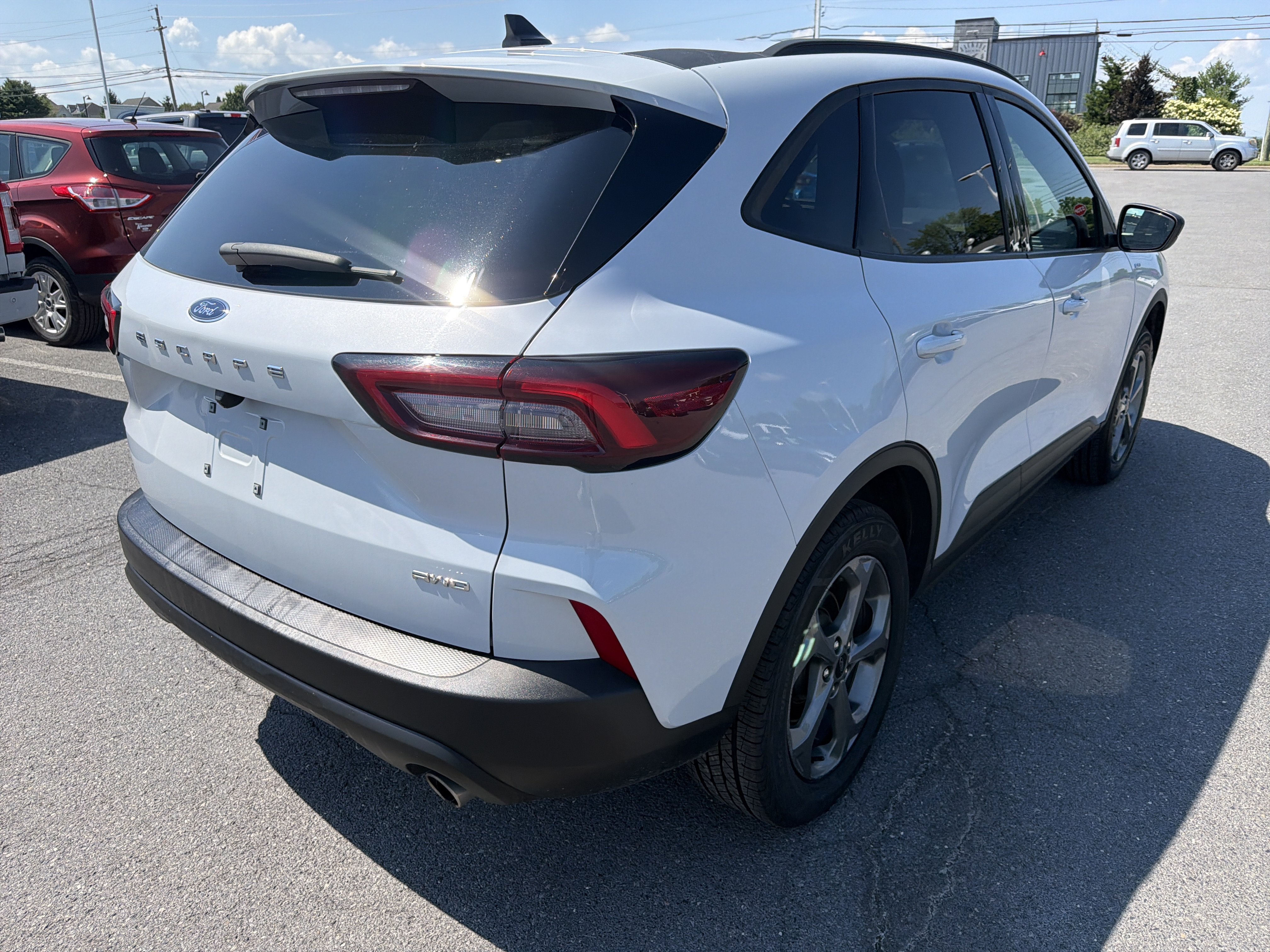 Certified 2025 Ford Escape ST-Line AWD/4WD image 3