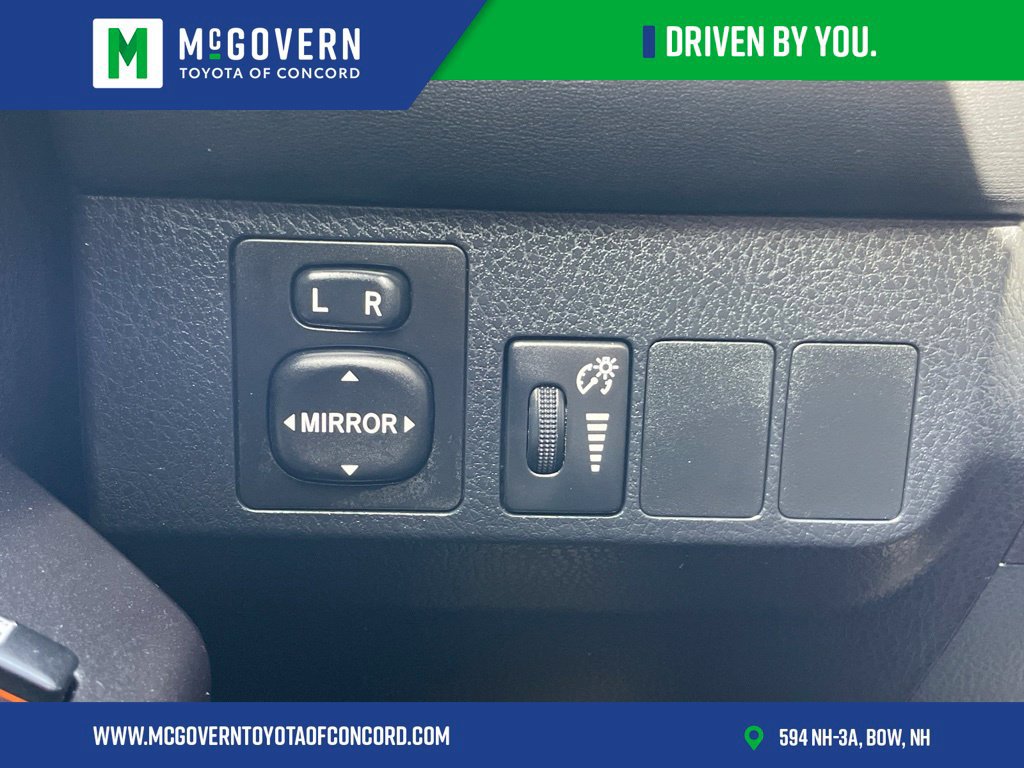 Used 2016 Toyota RAV4 XLE AWD/4WD image 27