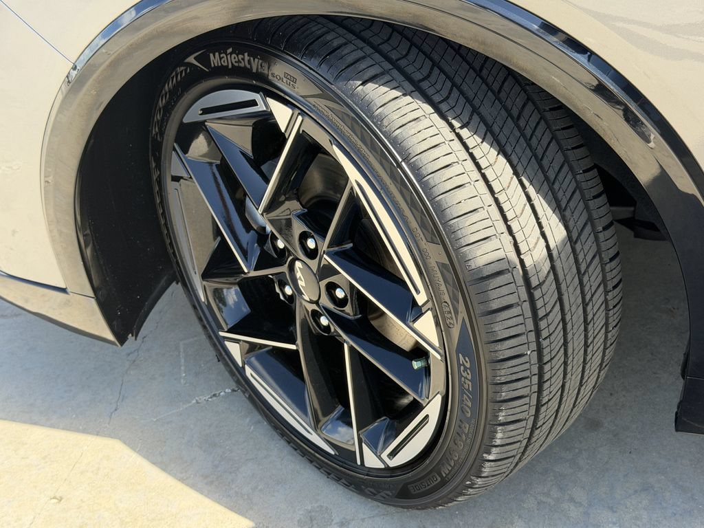 Certified 2025 Kia K4 EX w/ GT-Line Sunroof Package FWD image 35