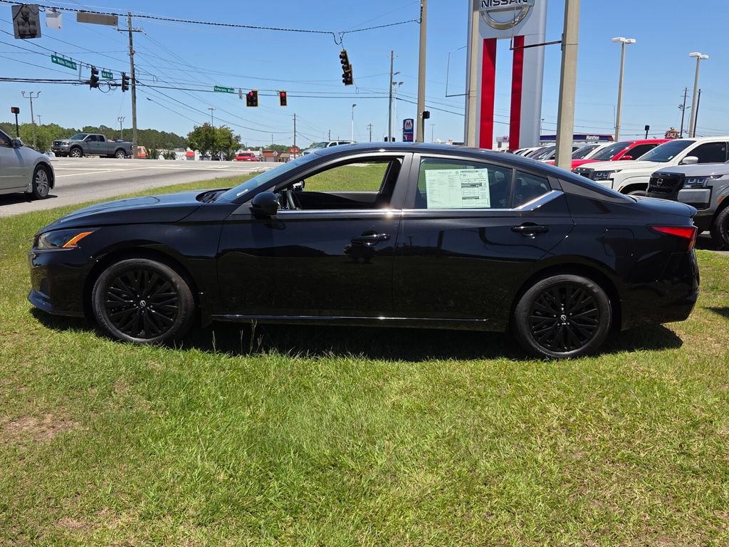 New 2026 Nissan Altima 2.5 SV FWD image 4