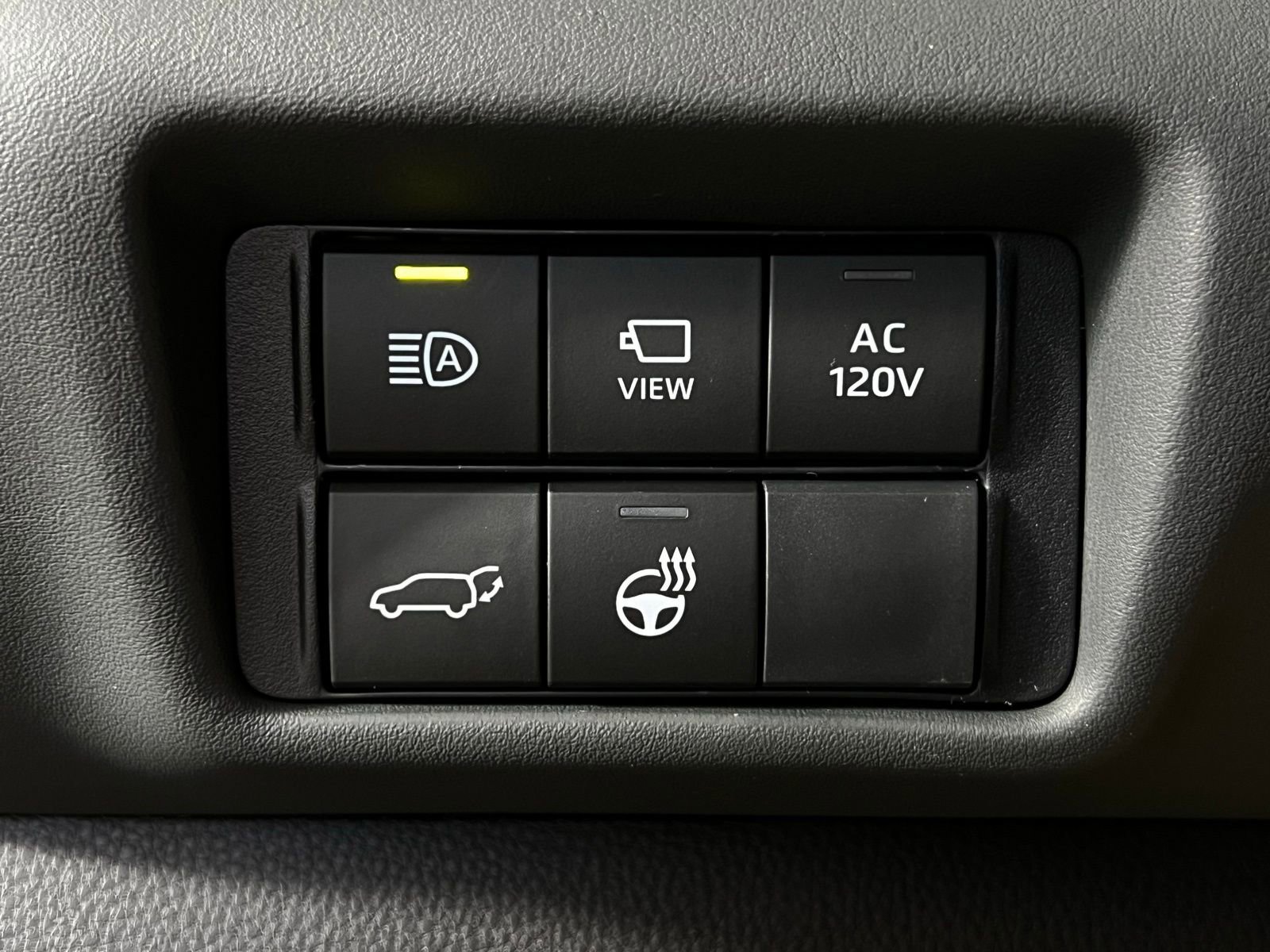 Certified 2026 Toyota Highlander Limited image 23