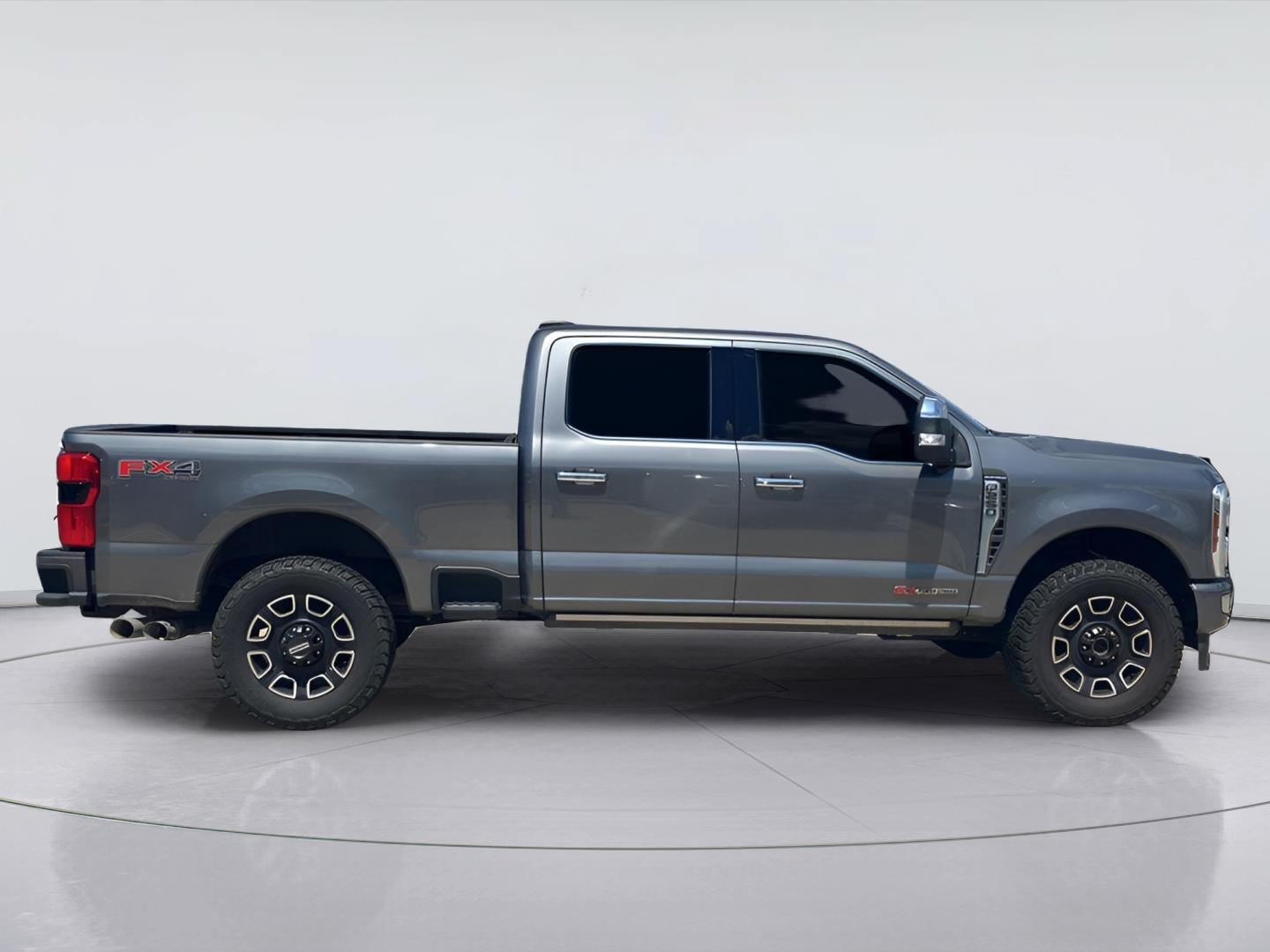 Used 2024 Ford F250 Platinum AWD/4WD image 2