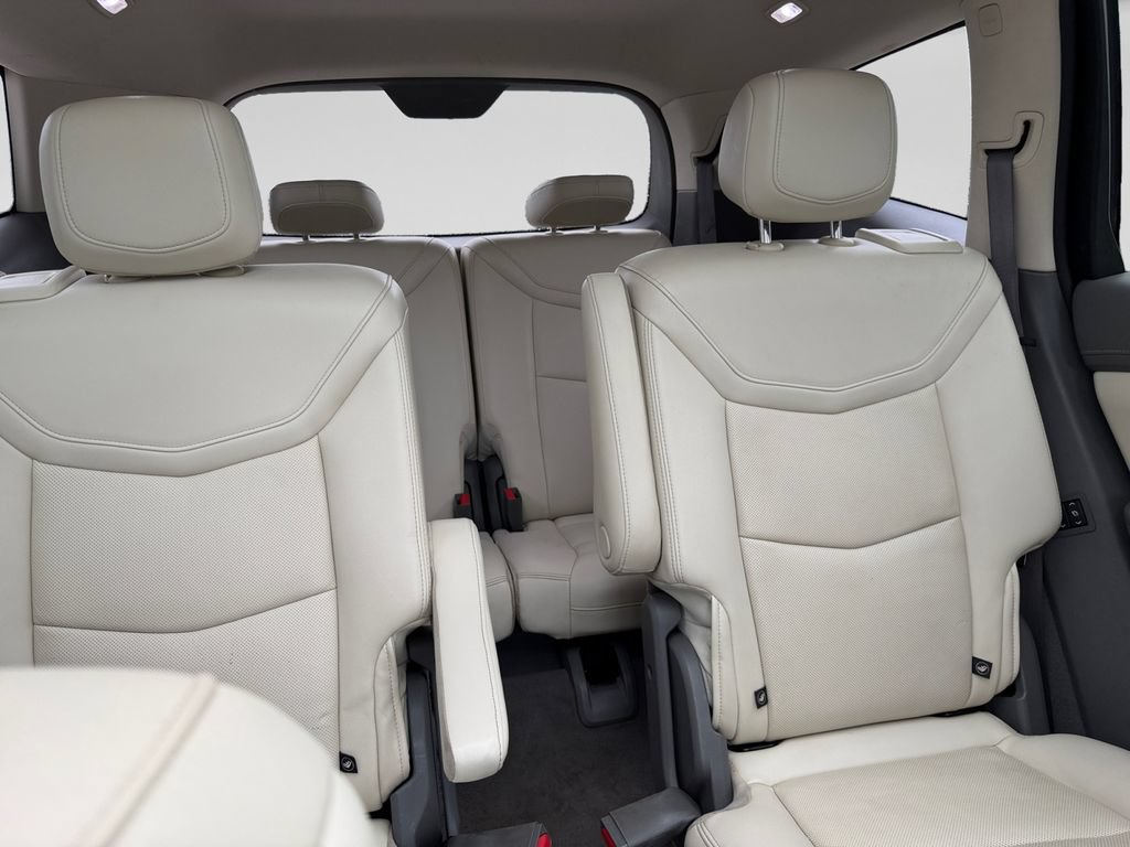 Used 2021 Cadillac XT6 Premium Luxury FWD image 29