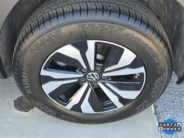 Used 2024 Volkswagen Atlas SE image 37