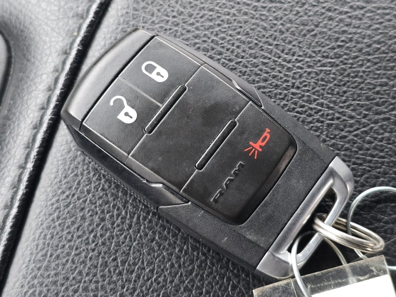 Used 2024 RAM 2500 Big Horn image 33