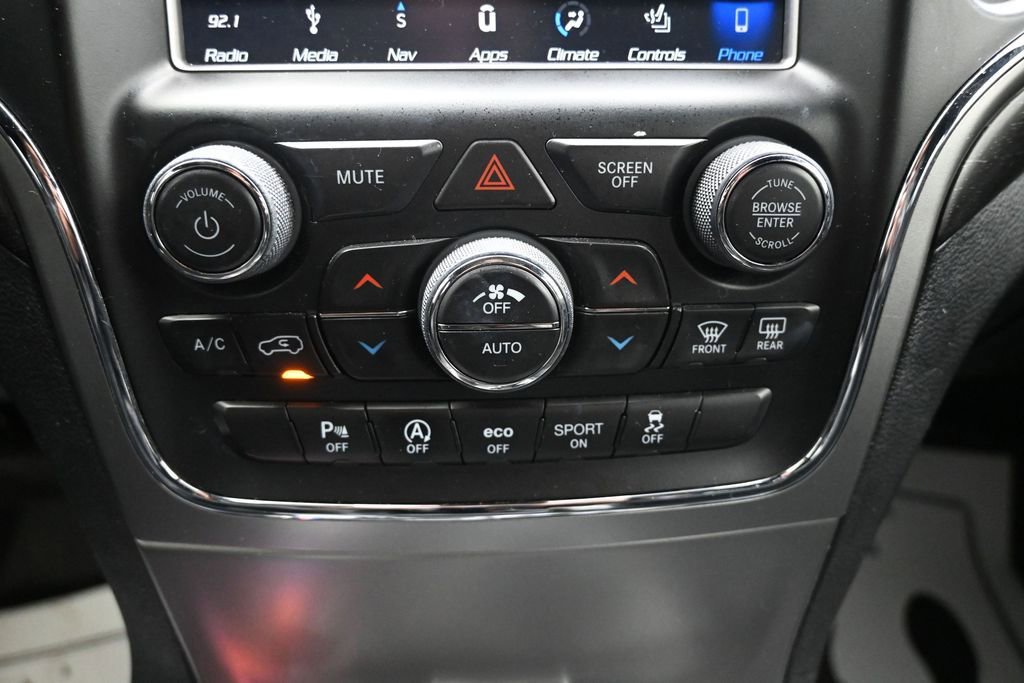 Used 2018 Jeep Grand Cherokee Altitude AWD/4WD image 18