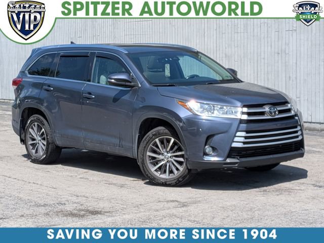 Used 2018 Toyota Highlander XLE AWD/4WD image 1