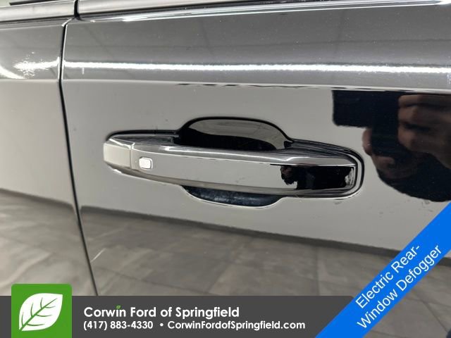 Used 2023 GMC Sierra 1500 Elevation image 9