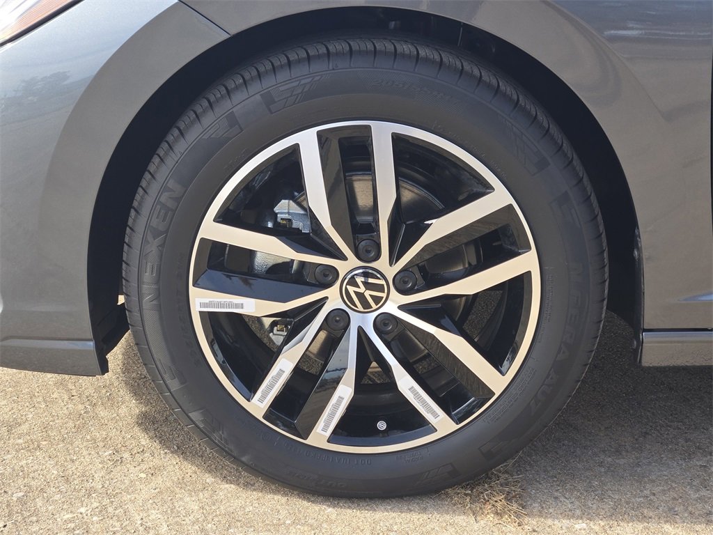 New 2026 Volkswagen Jetta SE image 9