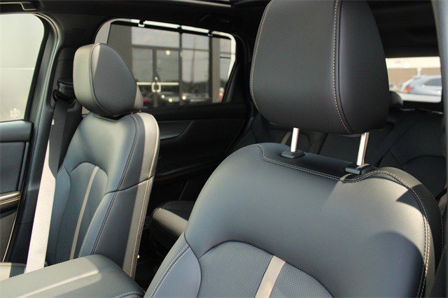 Certified 2025 MAZDA CX-70 3.3 Turbo w/ Premium Plus Pkg image 32