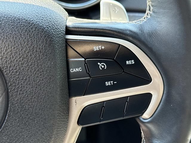 Used 2017 Jeep Grand Cherokee Limited AWD/4WD image 24
