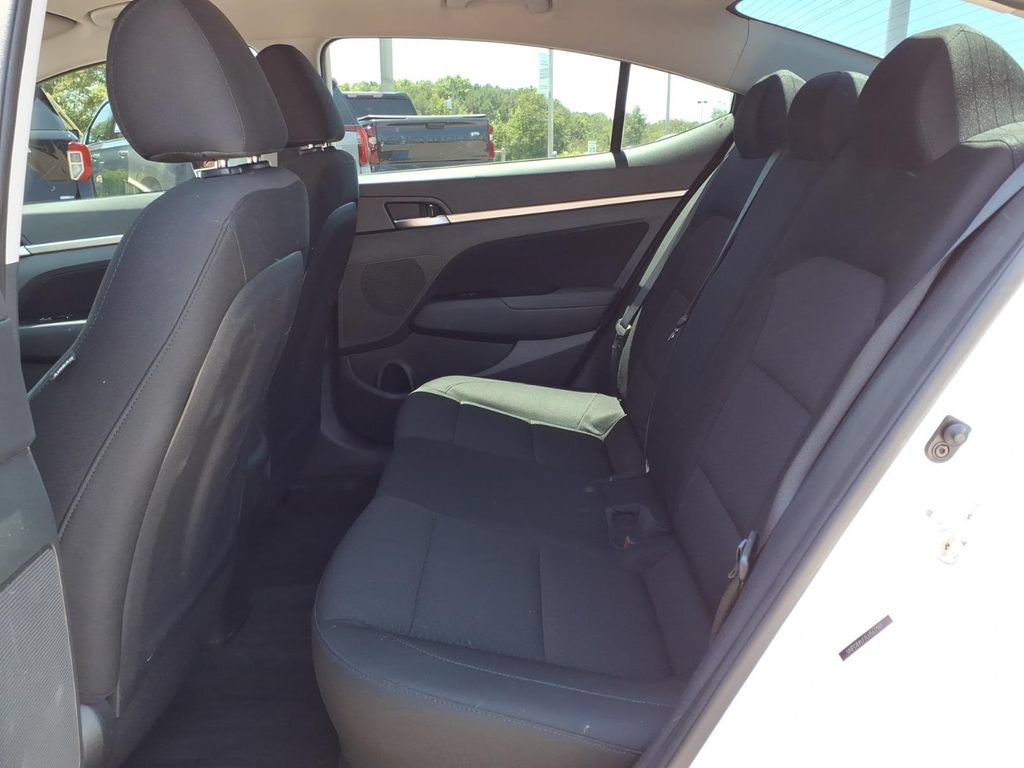 Used 2020 Hyundai Elantra SEL w/ Cargo Package (C1) FWD image 4