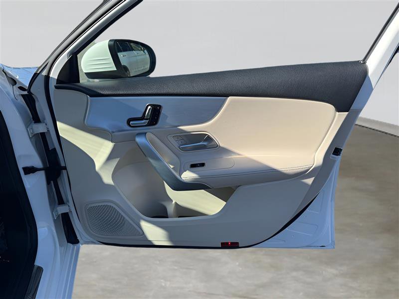 Used 2019 Mercedes-Benz A 220 image 31