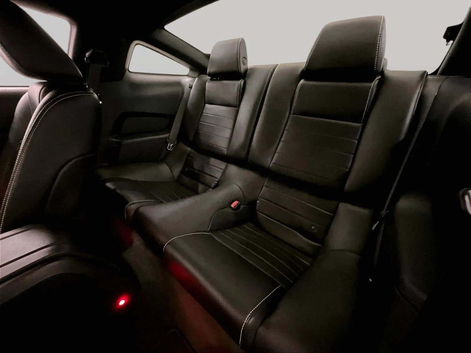 Used 2012 Ford Mustang GT Premium image 26