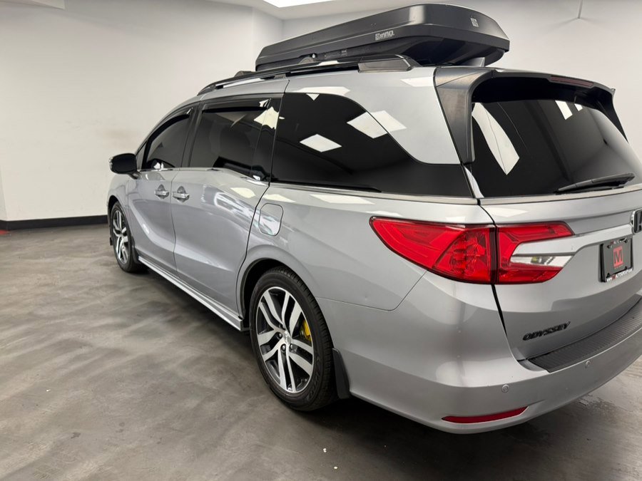 Used 2018 Honda Odyssey Touring image 21