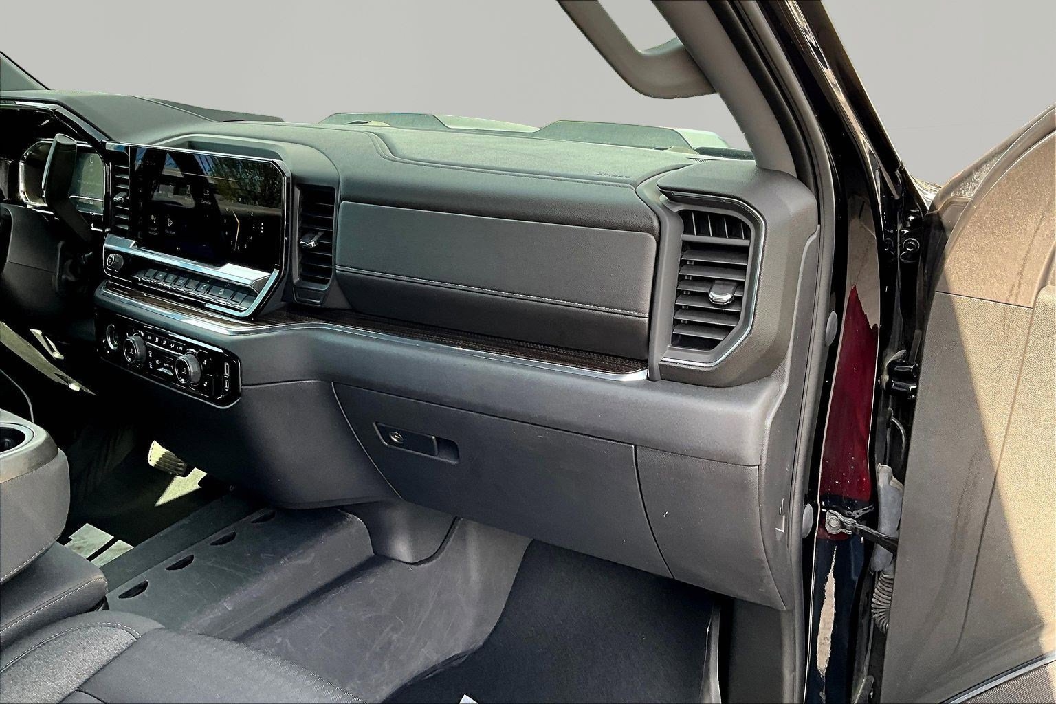 Used 2023 Chevrolet Silverado 1500 LT Trail Boss AWD/4WD image 26