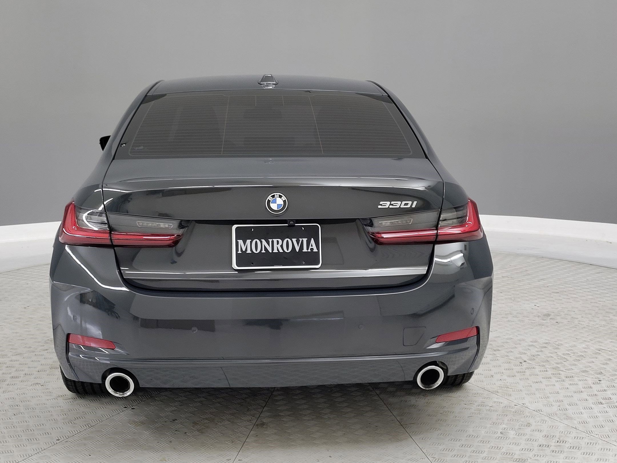 Certified 2023 BMW 330i Sedan w/ Convenience Package image 7