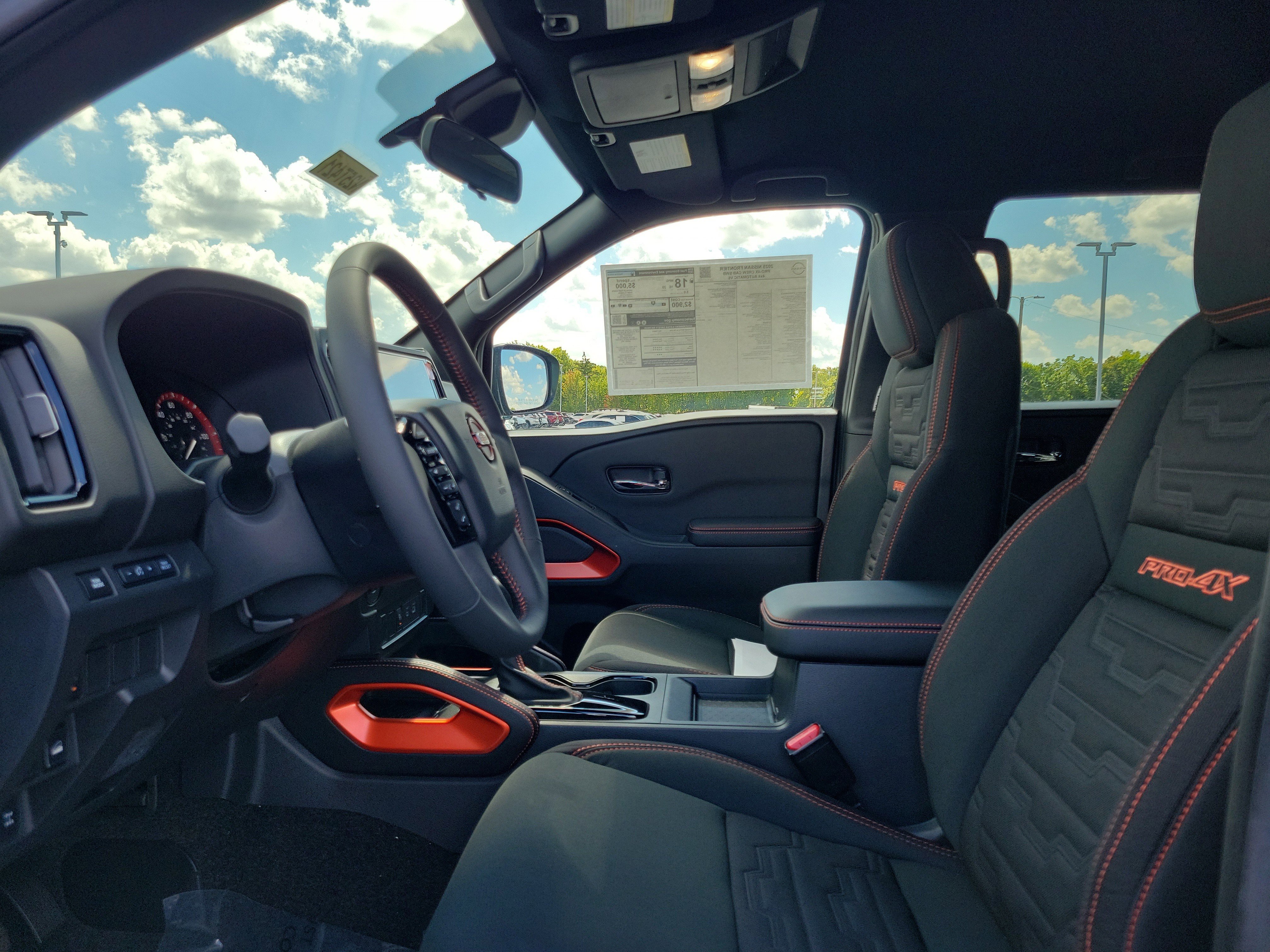 New 2025 Nissan Frontier PRO-4X image 15