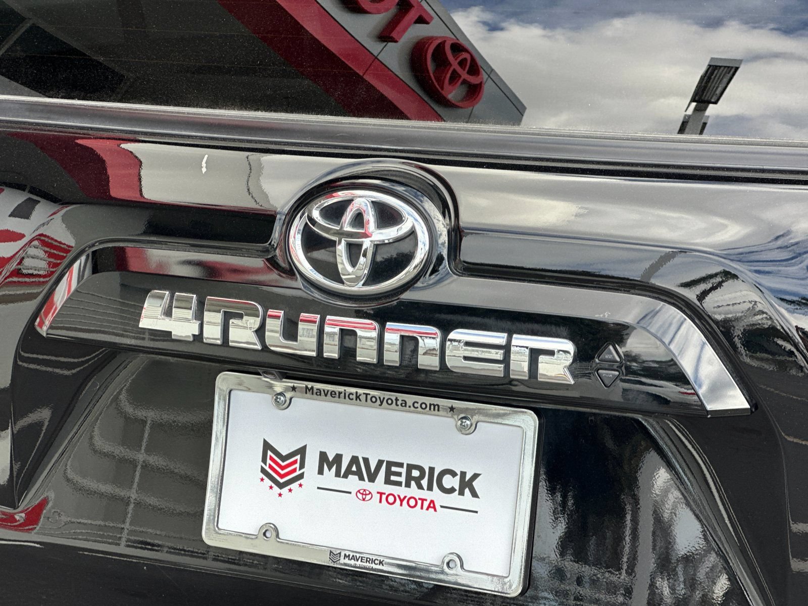 Used 2024 Toyota 4Runner SR5 RWD image 25