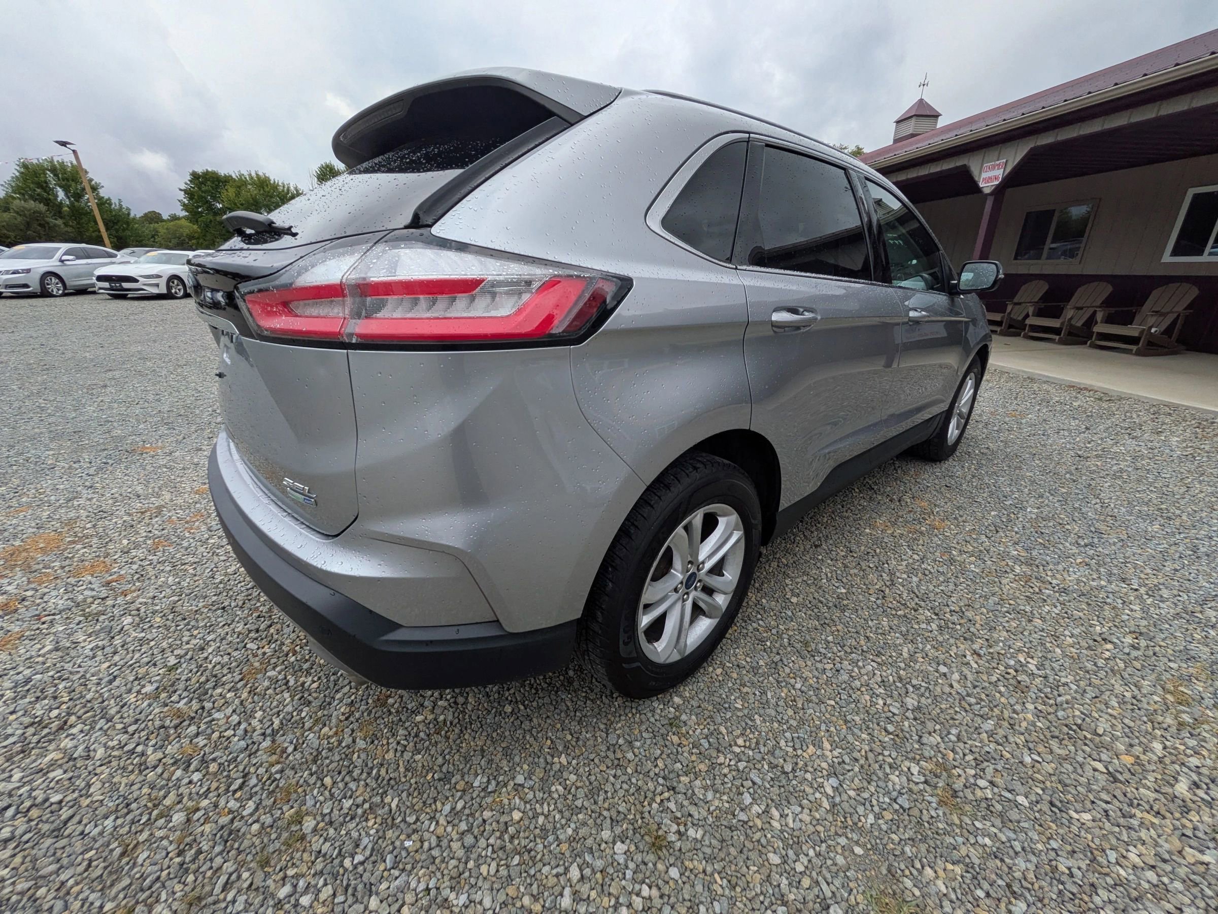 Used 2020 Ford Edge SEL image 4
