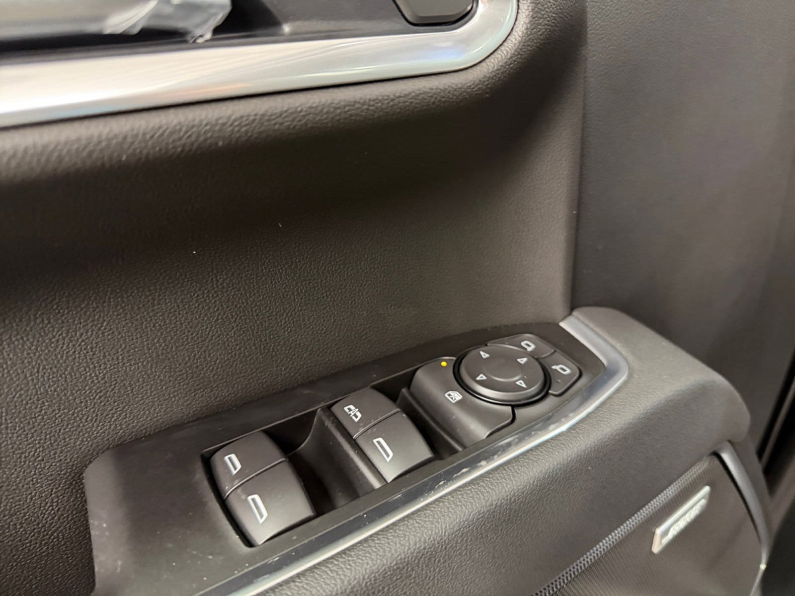 New 2026 GMC Sierra 1500 Elevation w/ Elevation Premium Package AWD/4WD image 24