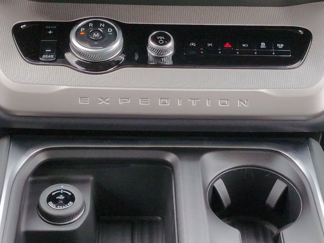 New 2026 Ford Expedition Max Active RWD image 19