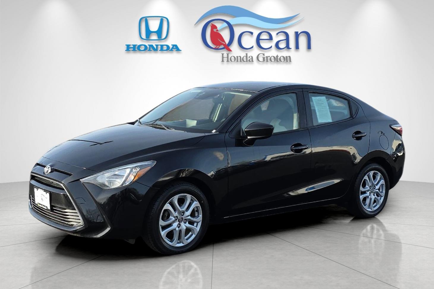Used 2017 Toyota Yaris iA image 7