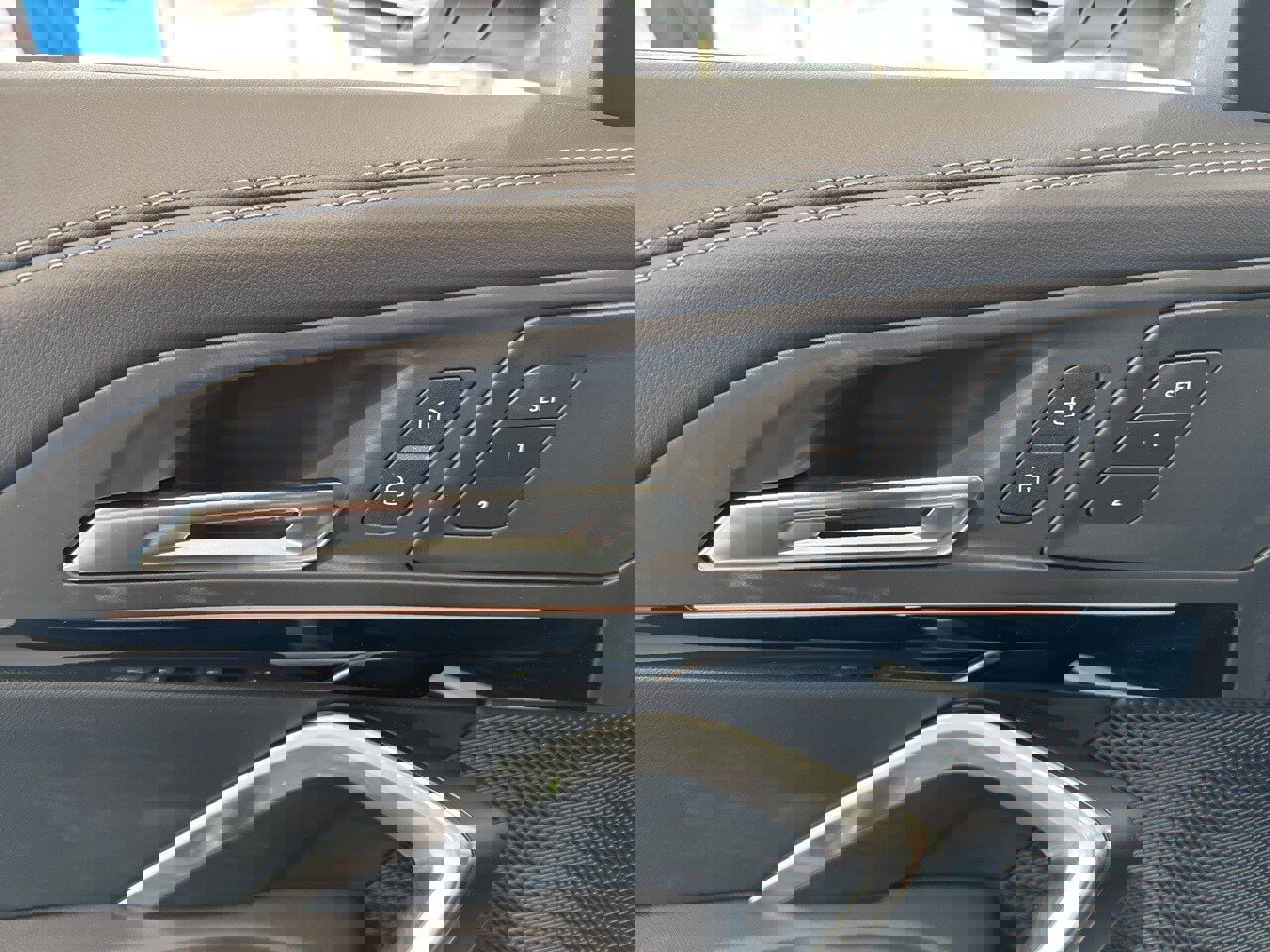 New 2026 BMW X1 xDrive28i w/ Convenience Package image 35