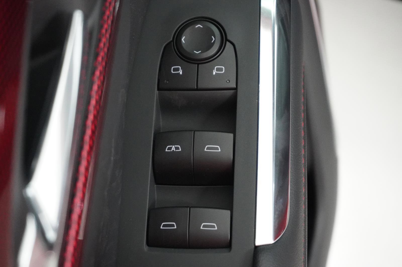 New 2026 Chevrolet Traverse Z71 w/ Enhanced Driving Package AWD/4WD image 16