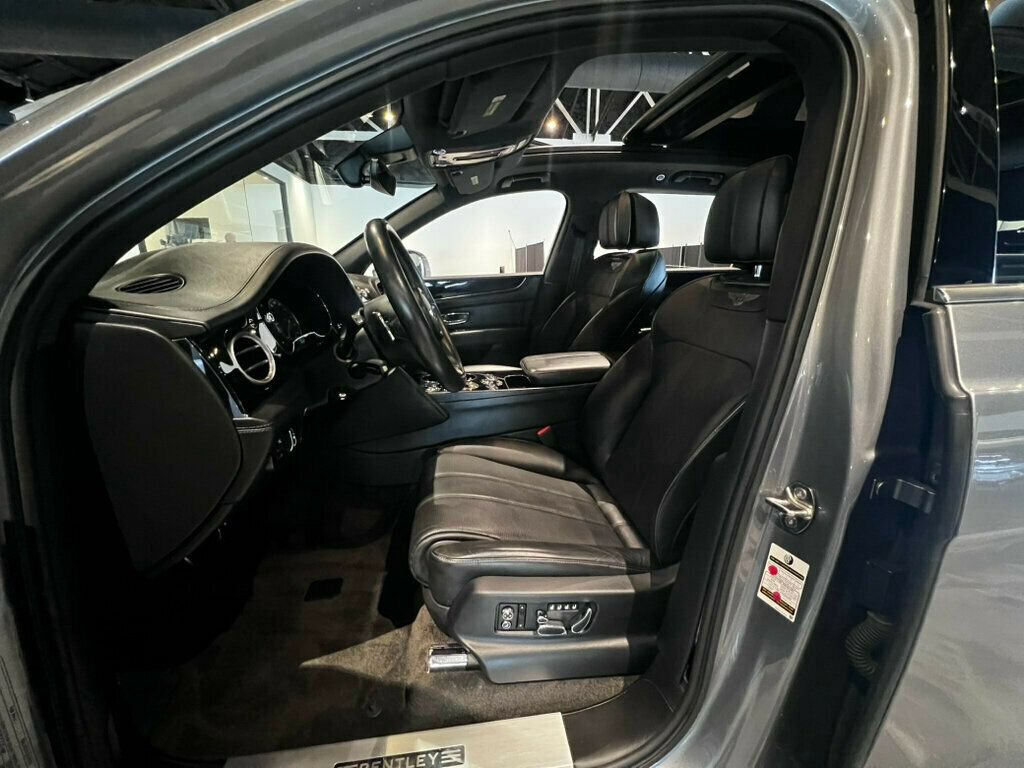 Used 2018 Bentley Bentayga AWD/4WD image 6