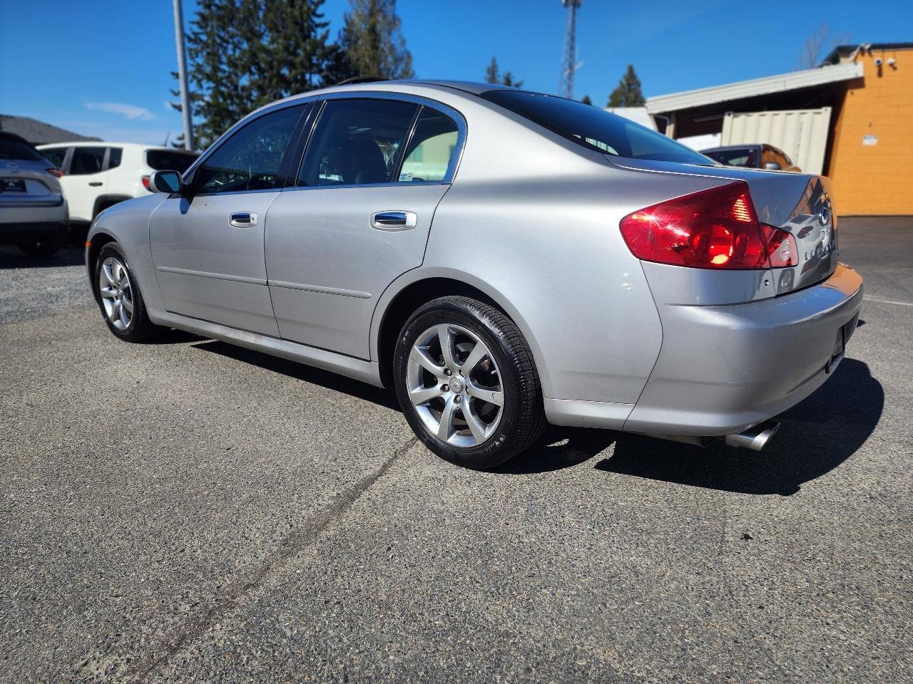 Used 2005 INFINITI G35 x Sedan image 9