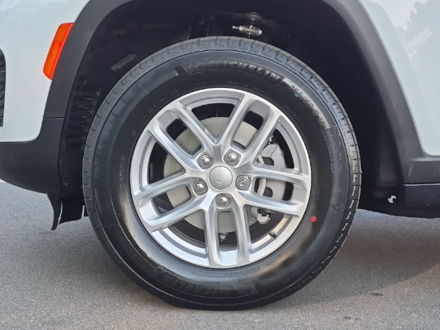 New 2026 Jeep Grand Cherokee Laredo X RWD image 19
