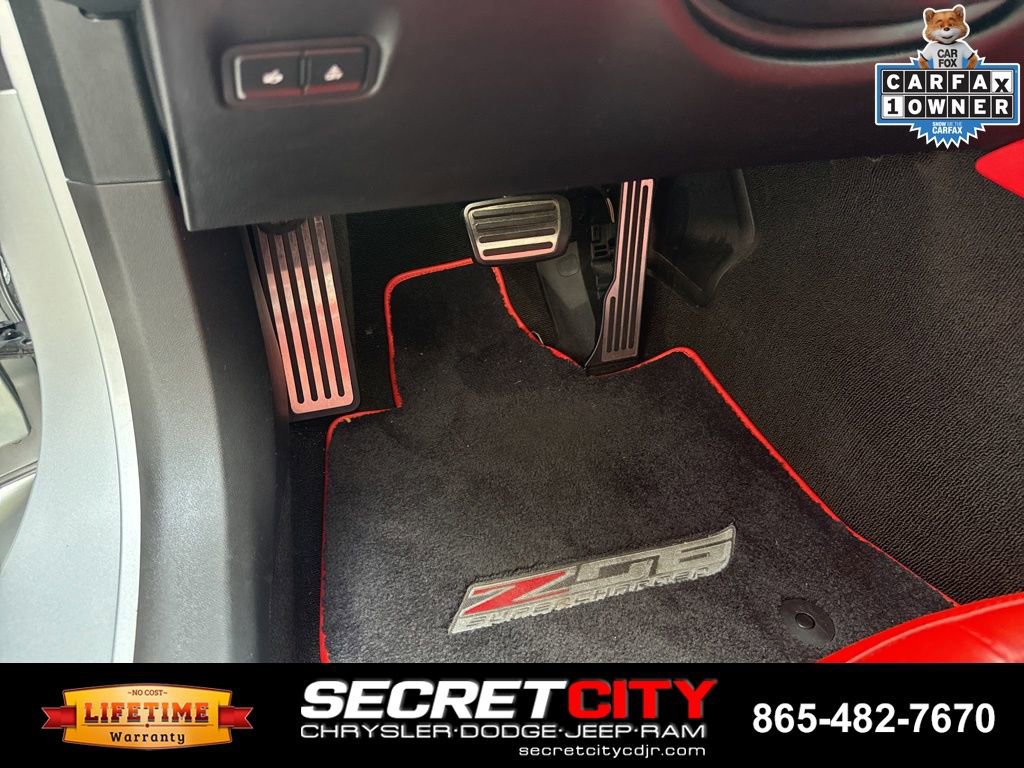 Used 2016 Chevrolet Corvette Z06 w/ 3LZ Preferred Equipment Group image 28