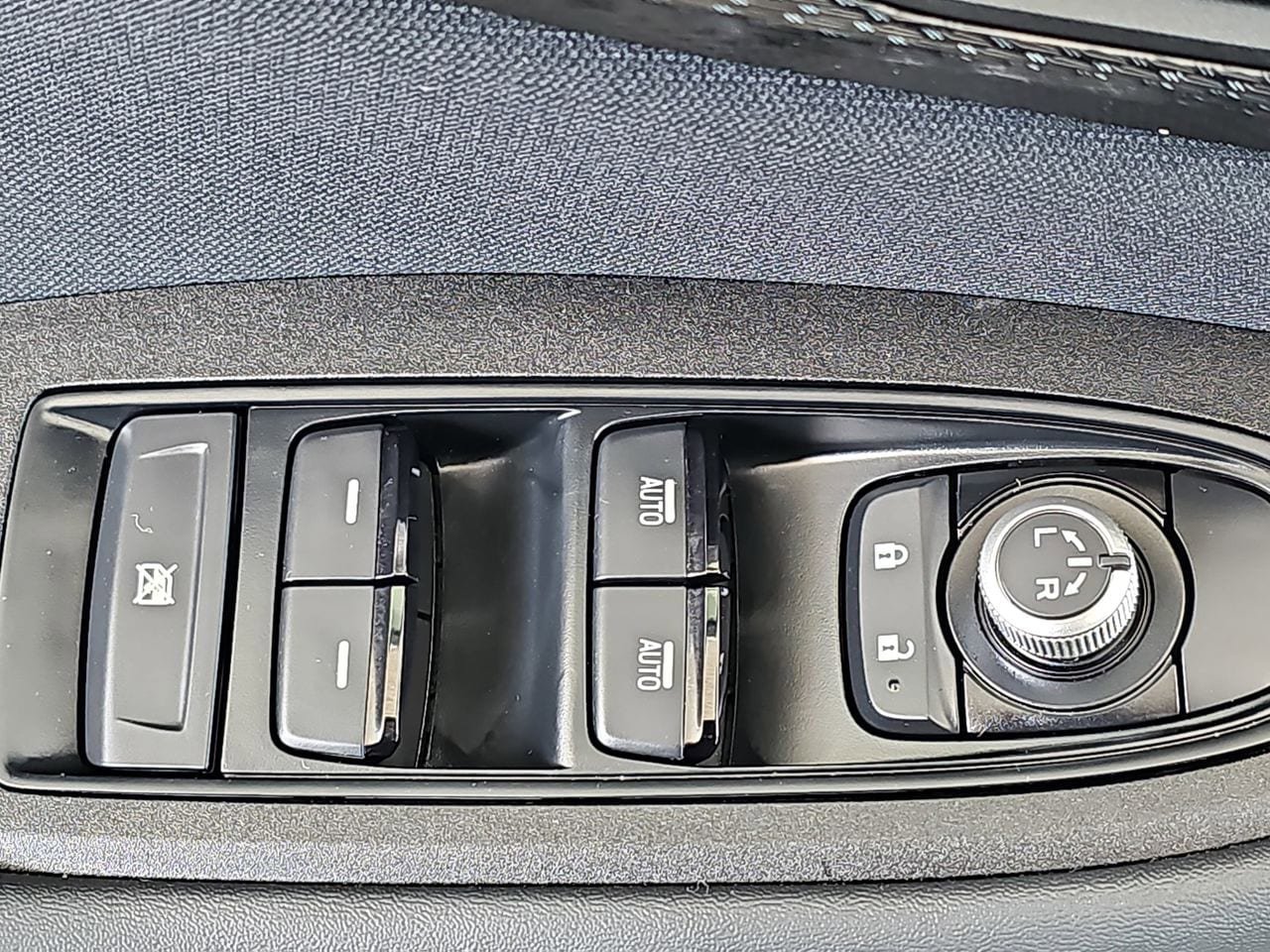 Certified 2023 Subaru Outback Premium AWD/4WD image 32
