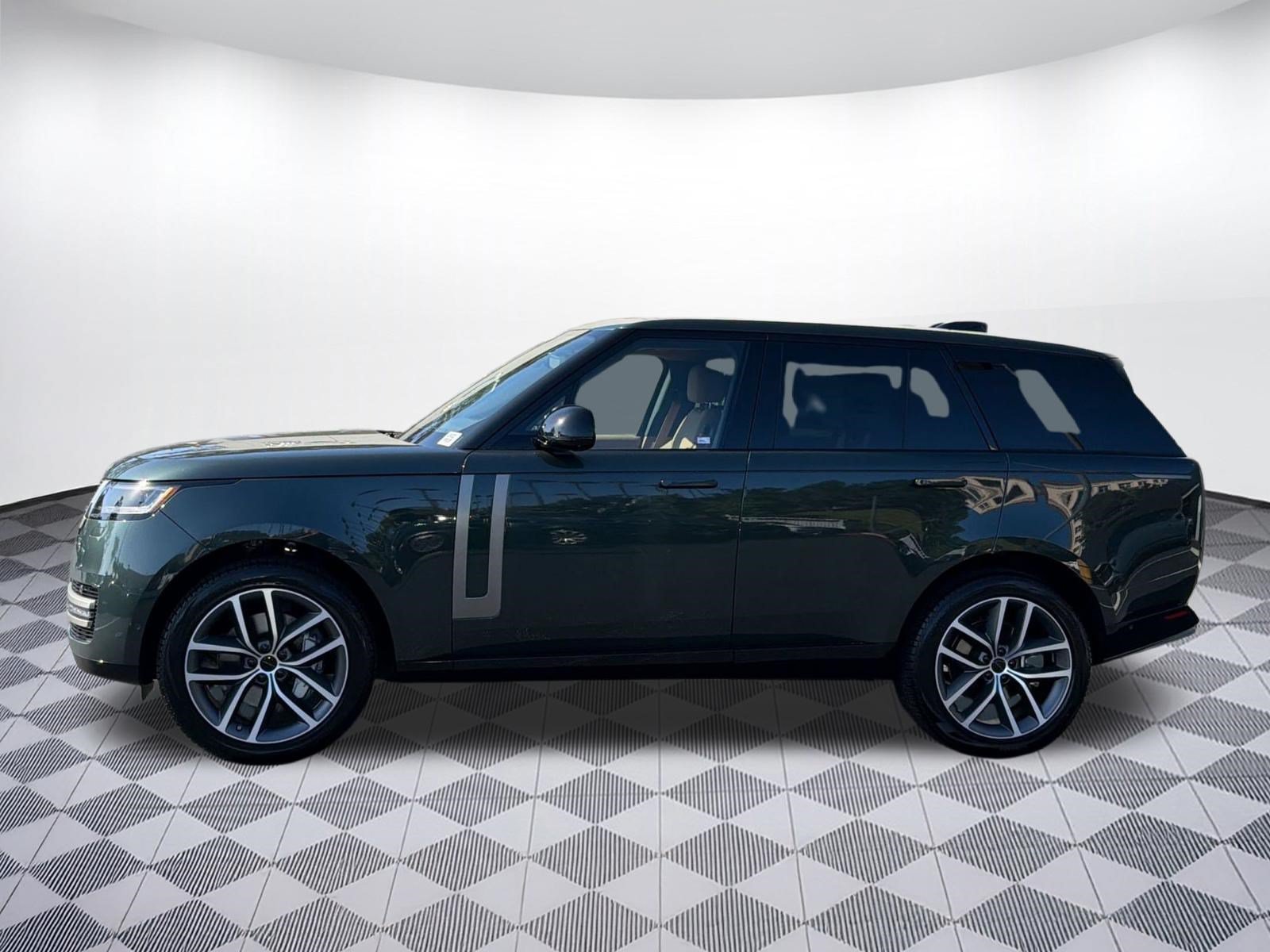 New 2026 Land Rover Range Rover SE AWD/4WD image 2