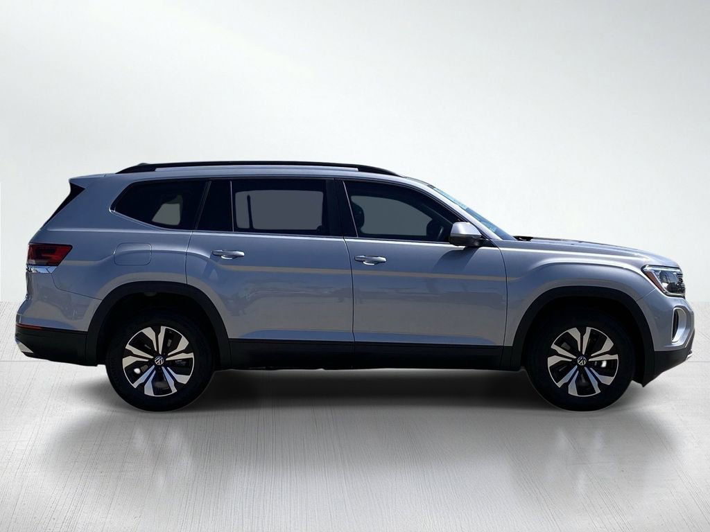 Used 2025 Volkswagen Atlas SE image 10