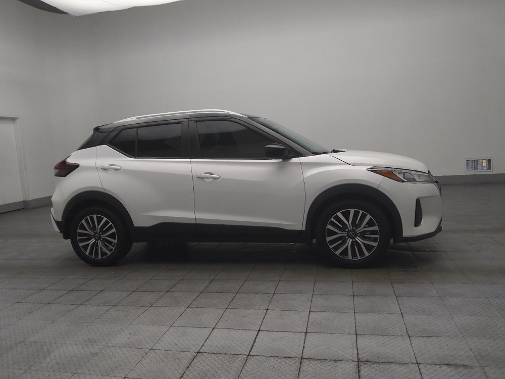 Used 2022 Nissan Kicks SV FWD image 11