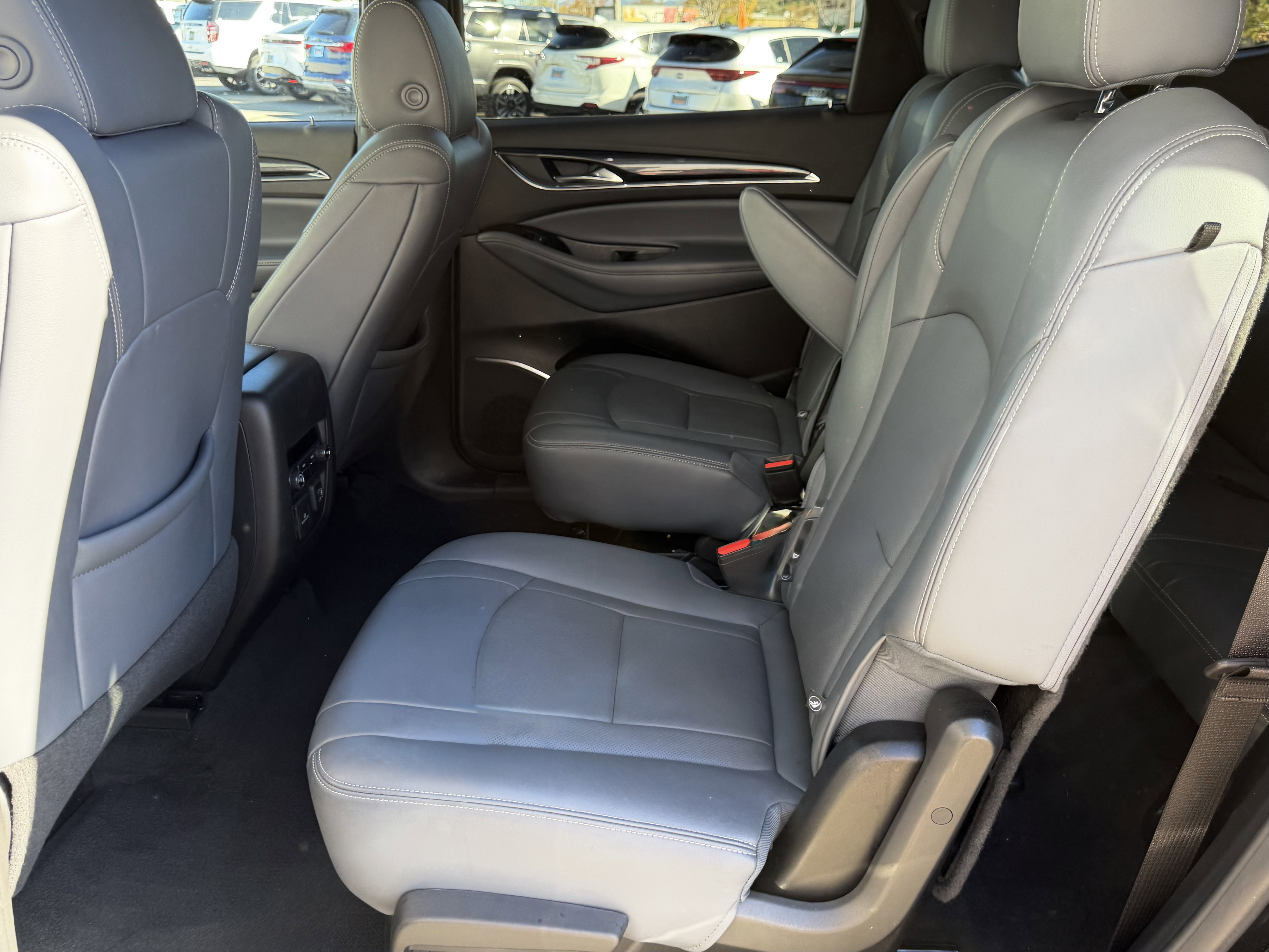 Used 2024 Buick Enclave Essence w/ Experience Buick Package image 32