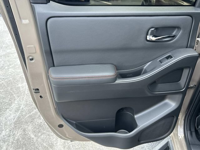 Used 2024 Nissan Frontier Pro-X RWD image 18