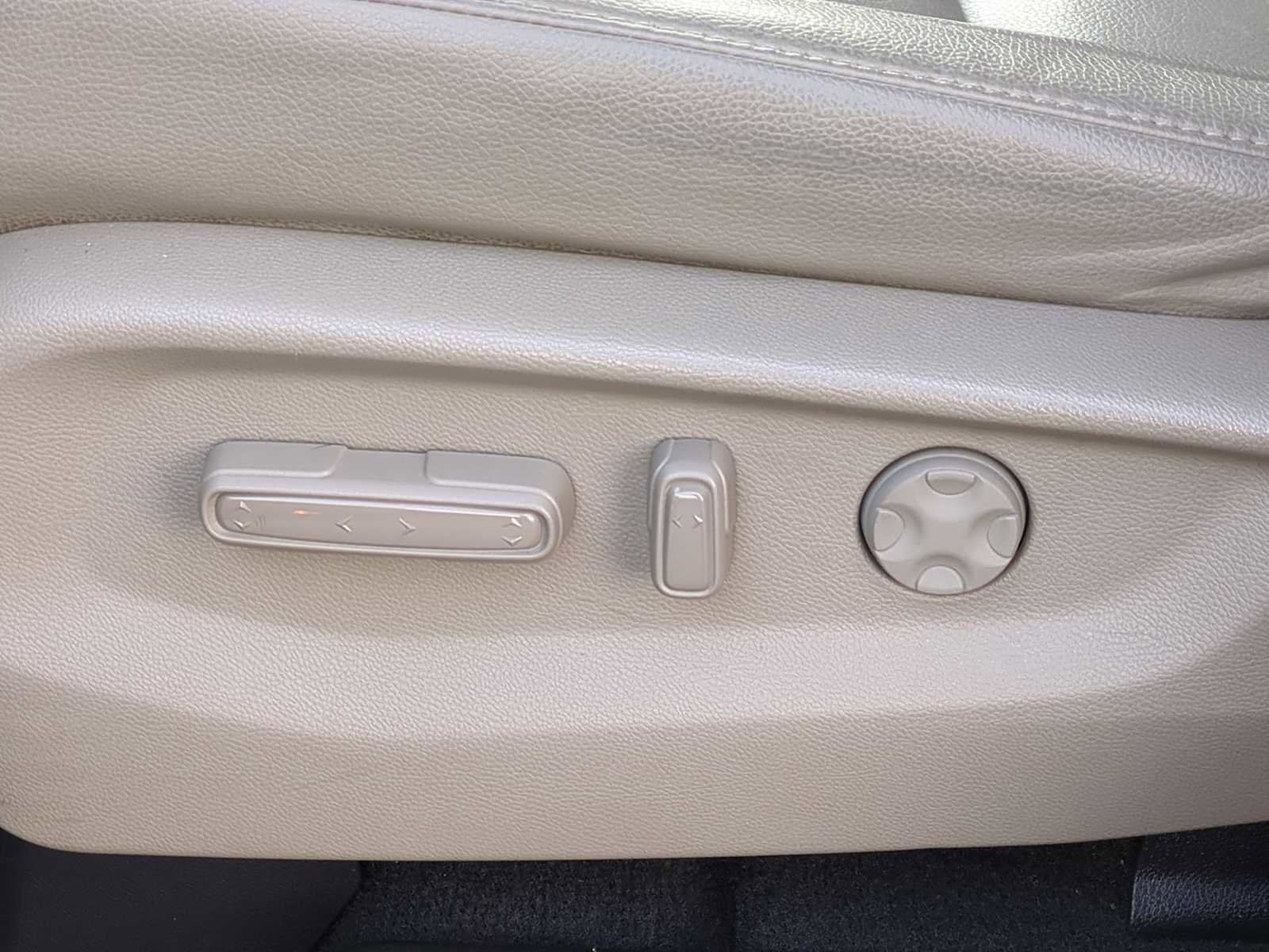 Used 2018 Honda Odyssey EX-L image 17