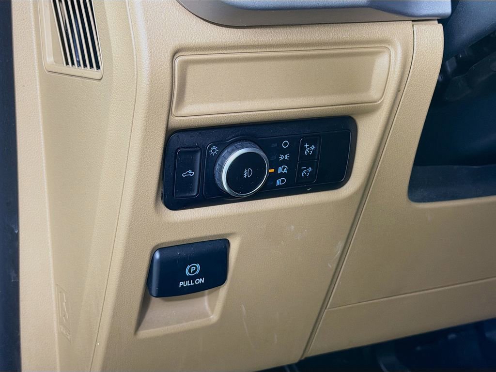 Used 2023 Ford F150 XLT image 12