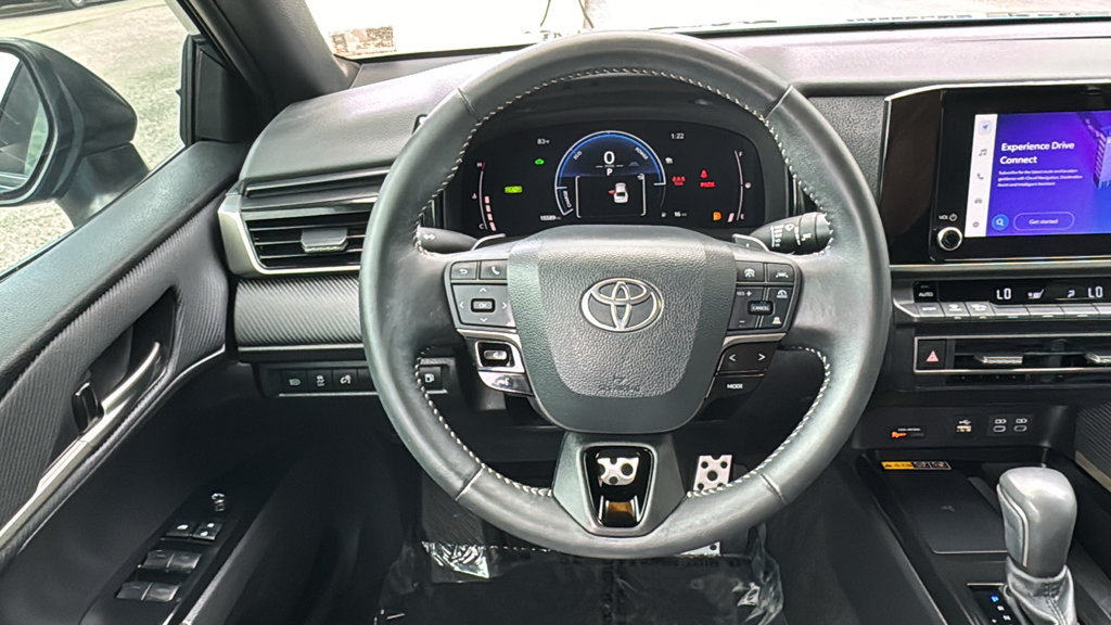 Used 2025 Toyota Camry SE w/ Convenience Package FWD image 27