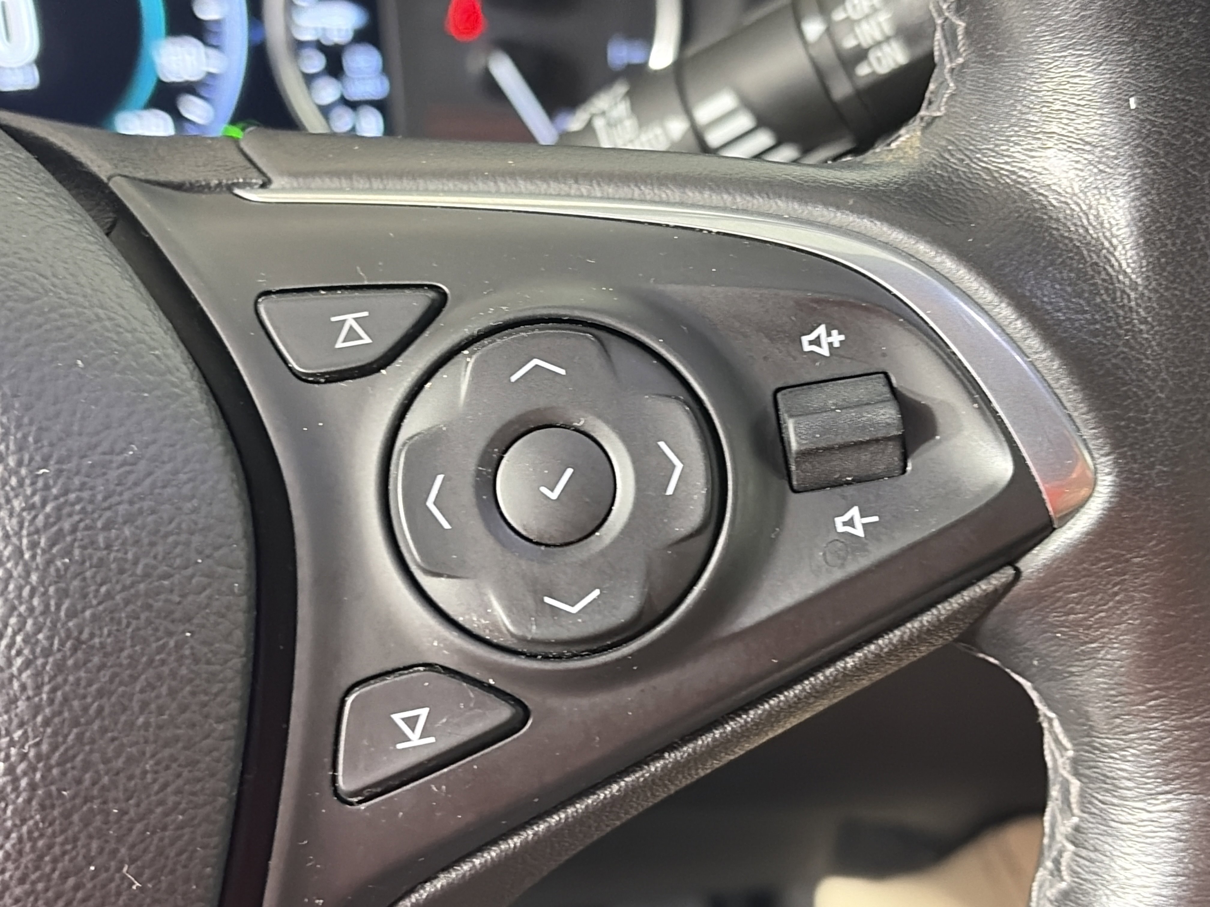 Used 2019 Buick Envision Premium image 31