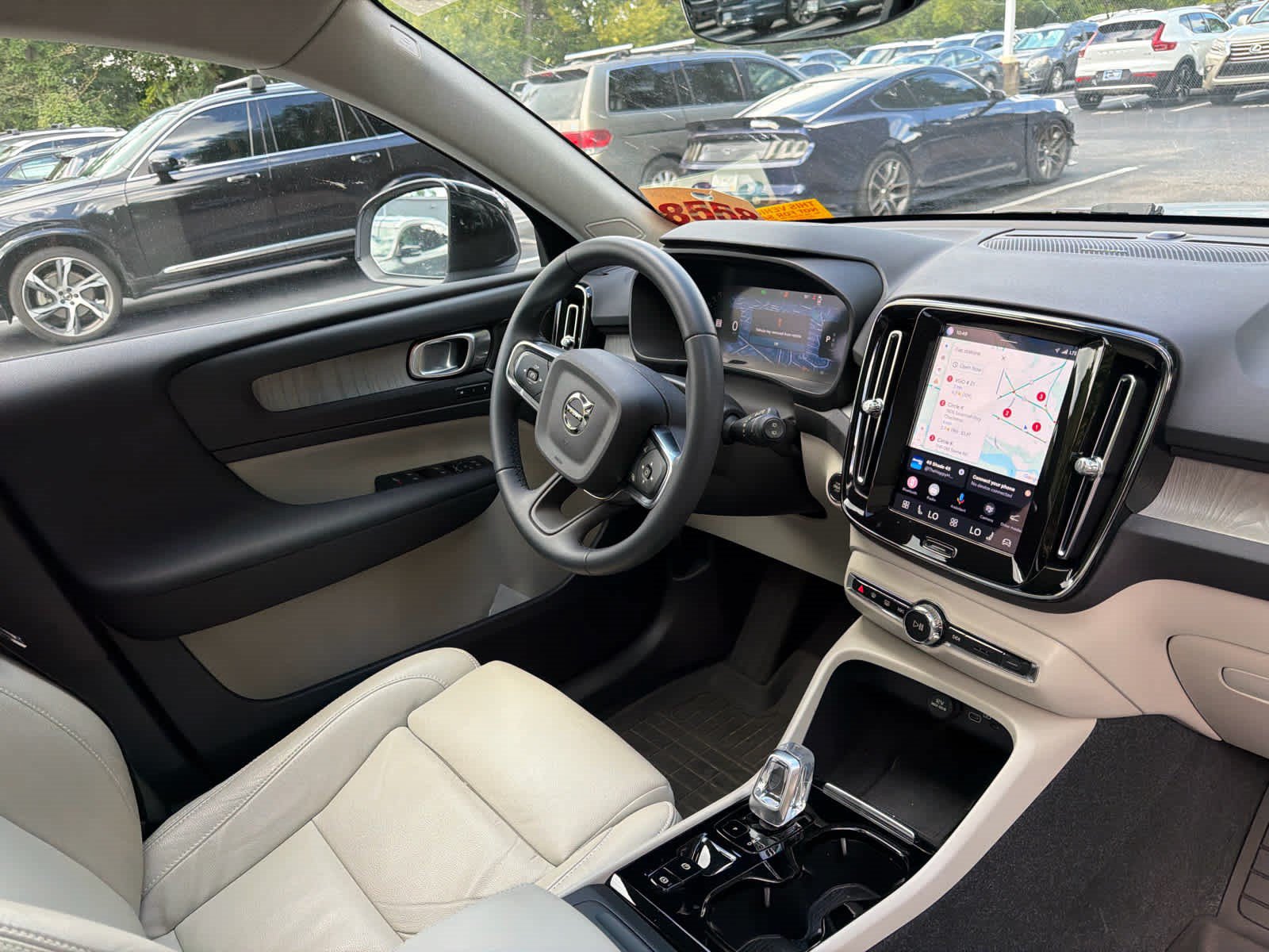 Used 2024 Volvo XC40 B5 Ultimate w/ Protection Package Premier AWD/4WD image 18