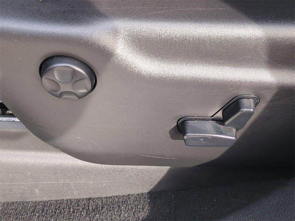 Used 2019 Jeep Grand Cherokee Limited image 22