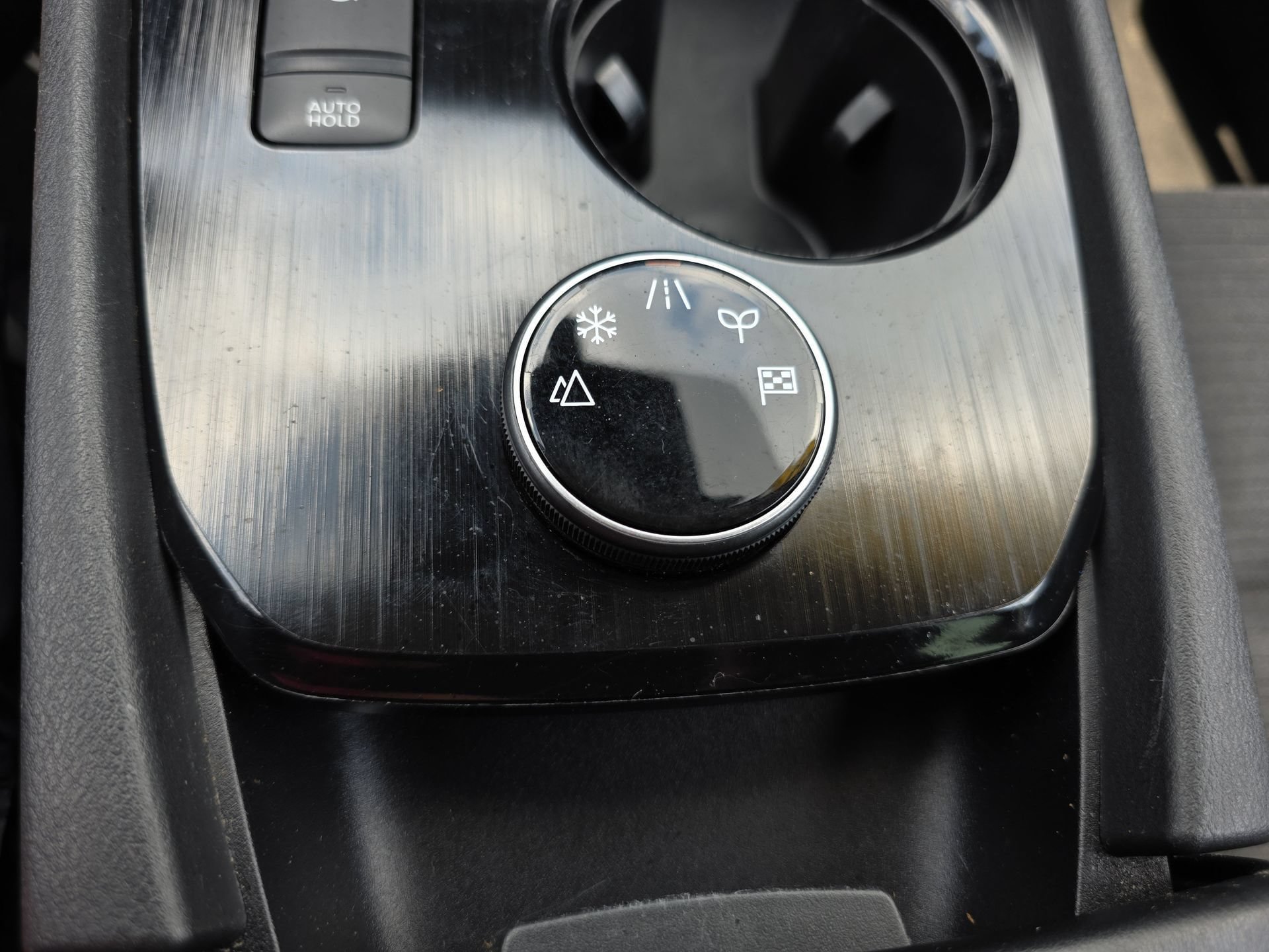 Used 2023 Nissan Rogue SV AWD/4WD image 25