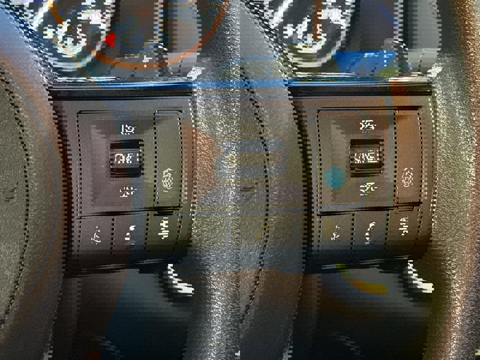 Used 2023 Nissan Rogue SV image 25